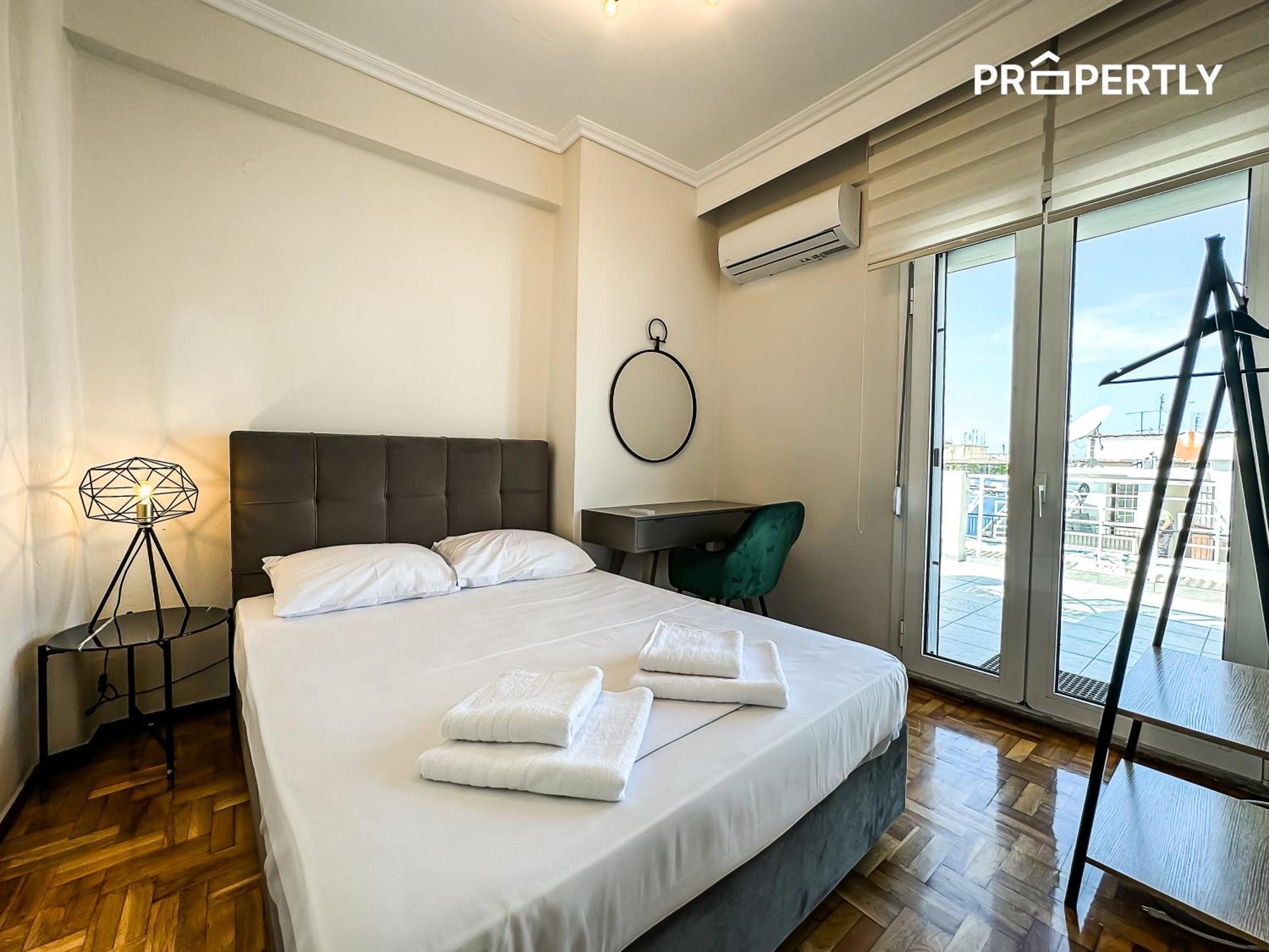 Thea Deluxe Loft Apartment Tesalonika Bagian luar foto